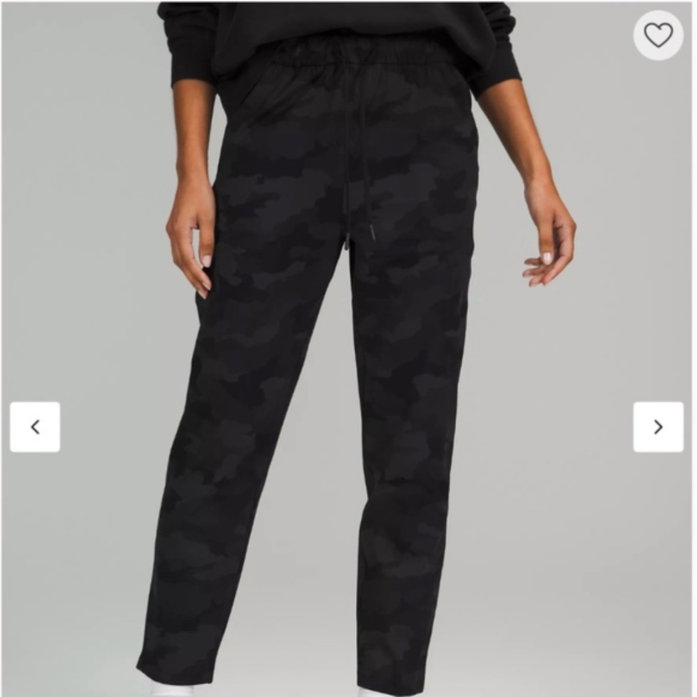 Like-New- Lululemon Camo Deep Coal Multi Stretch High-Rise 7/8 Length Pants (4)